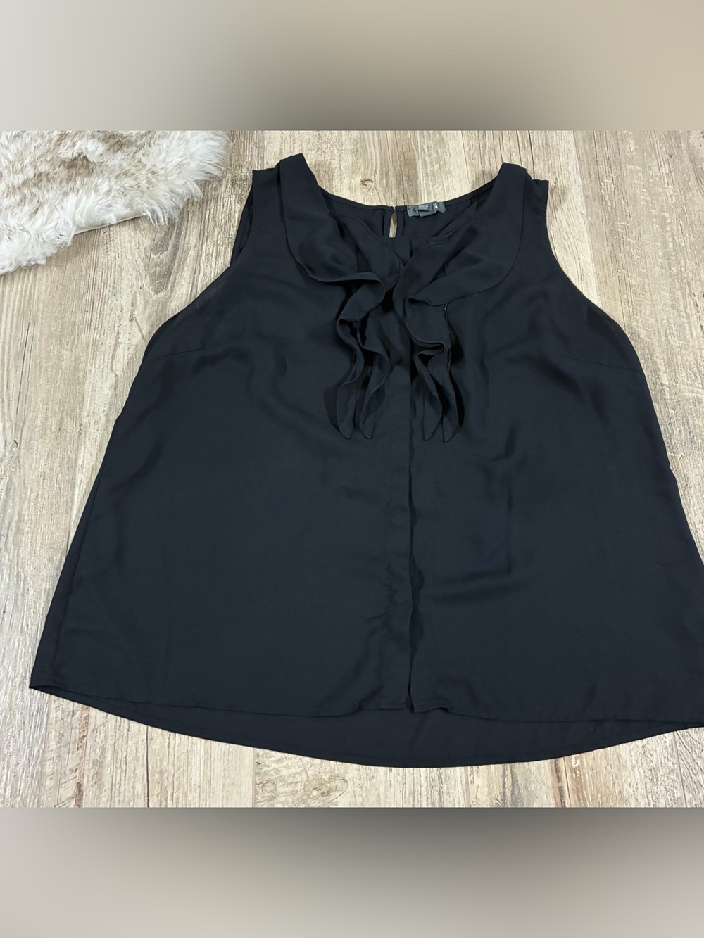 Kenneth Cole Reaction Black Ruffle Front Sleeveless Blouse XXL 2X Womens - Picture 2 of 7